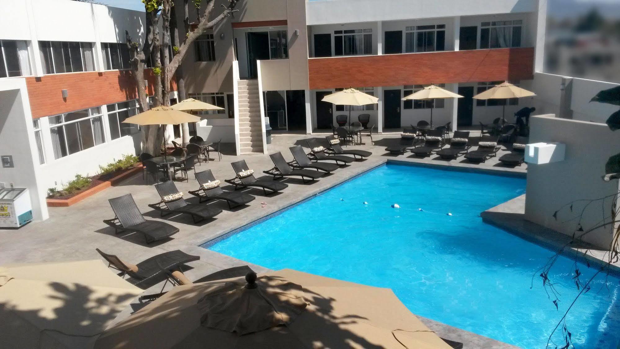 Baja Inn Hoteles Ensenada Exterior photo